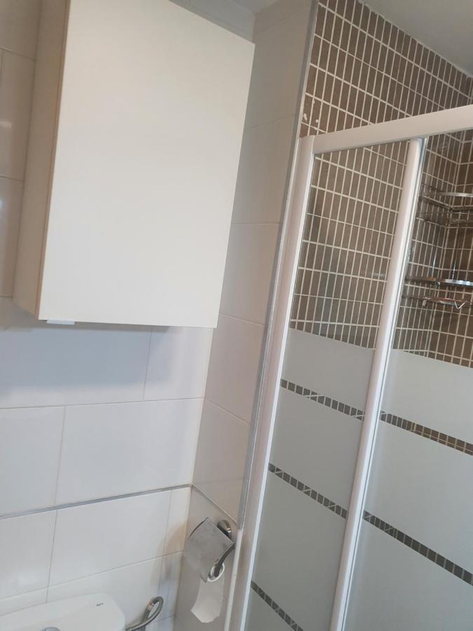 1F, Aire Acondic, 80M2, 2 Dormitorios, 4 Huespedes, Wifi Gratis La Linea de la Concepcion Ngoại thất bức ảnh